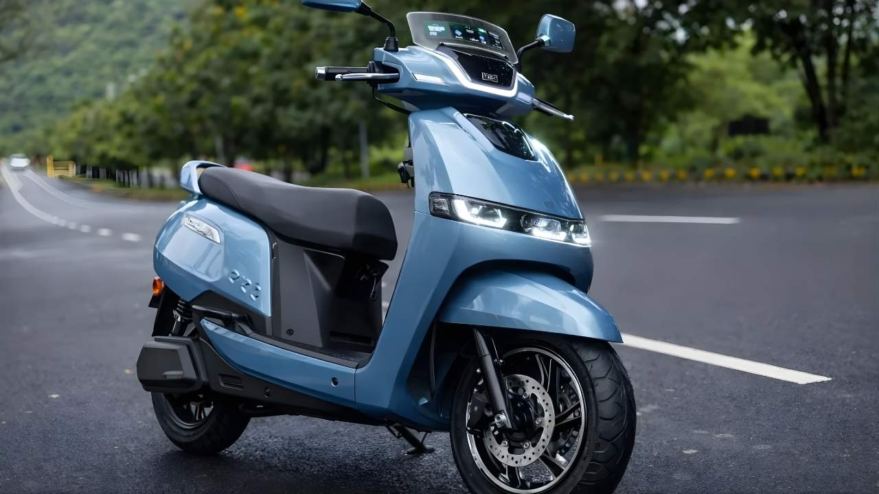 New TVS iQube 2026 Launch 145Km Range, TFT Display and Smart Connectivity